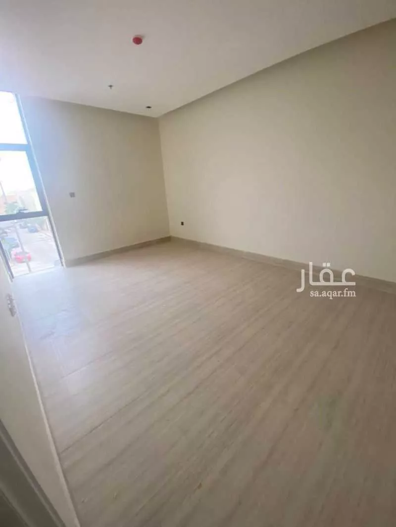 شقة 4 غرف في النخيل 9