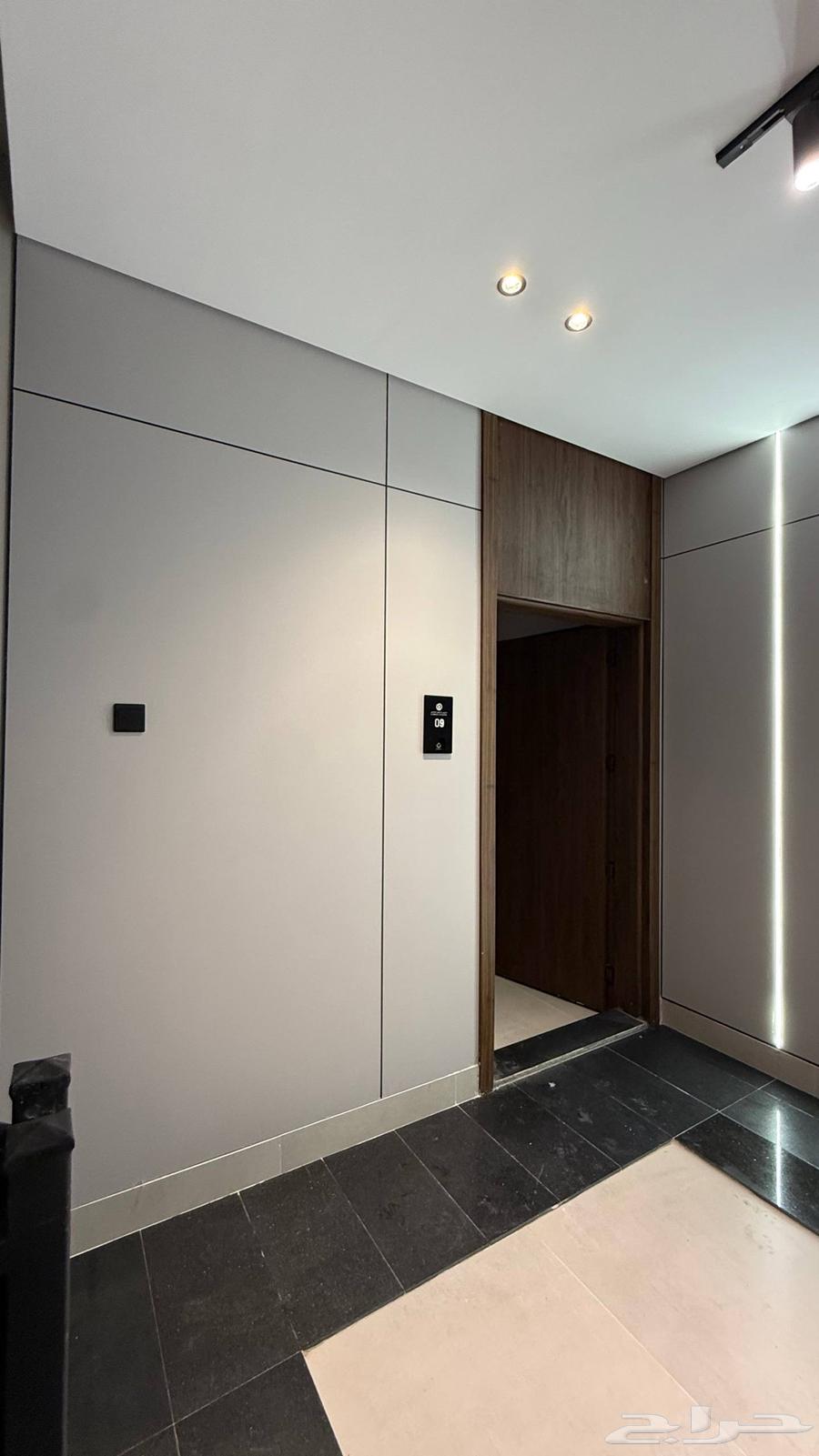 6 bedroom apartment in Wali Al Ahd 9