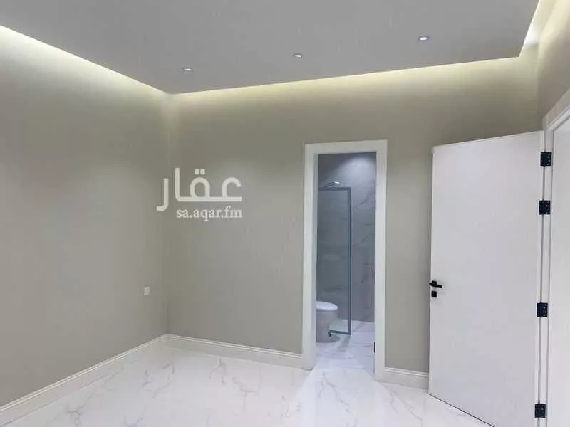 شقة 3 غرف في المغرزات 4