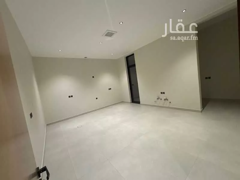 4 bedroom villa in Al Mahdiyyah 4