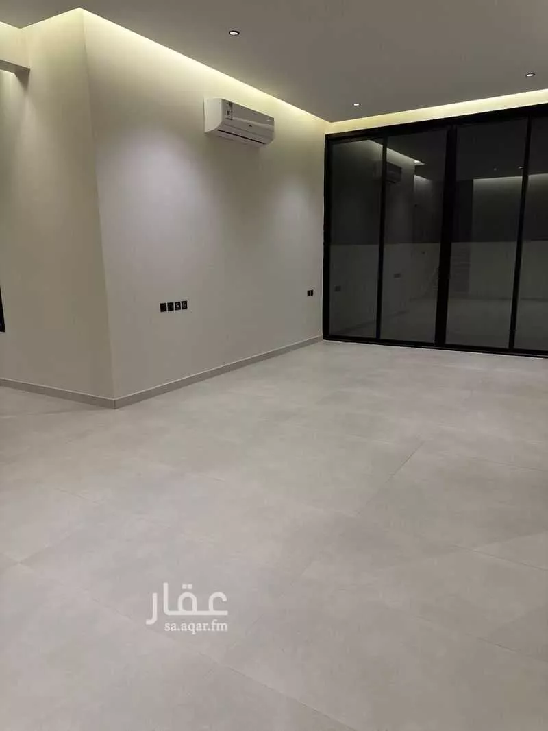 4 bedroom villa in Al Mahdiyyah 8