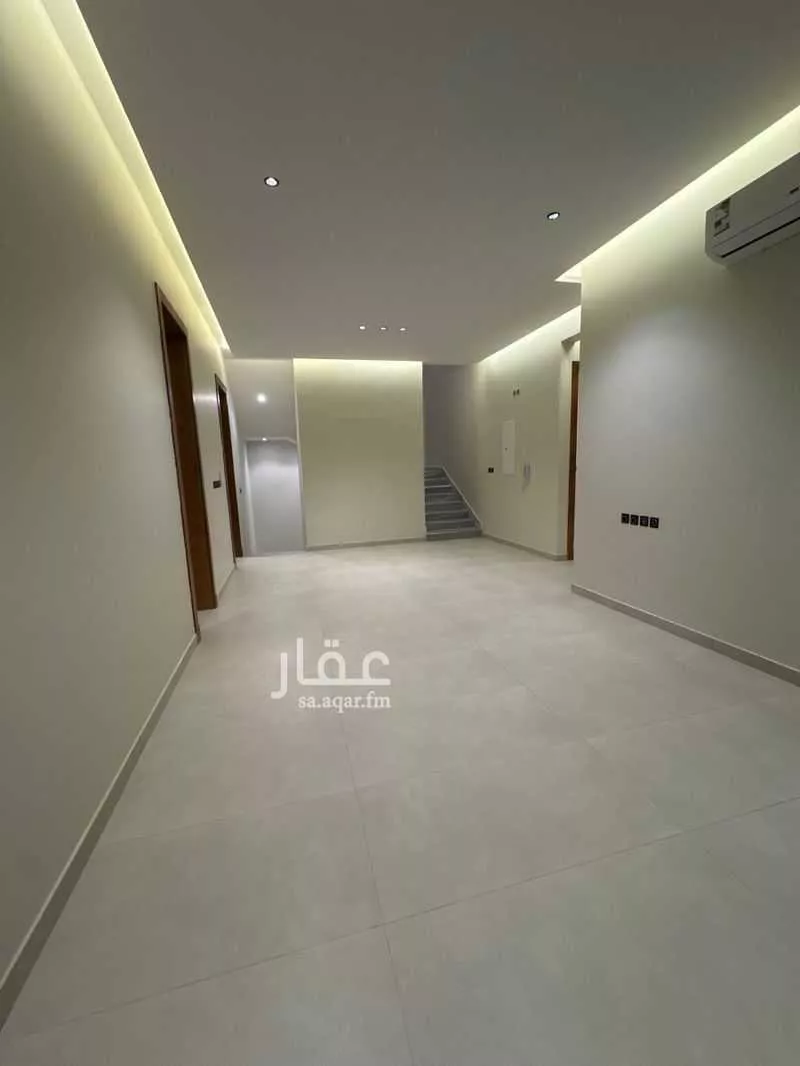 4 bedroom villa in Al Mahdiyyah 9