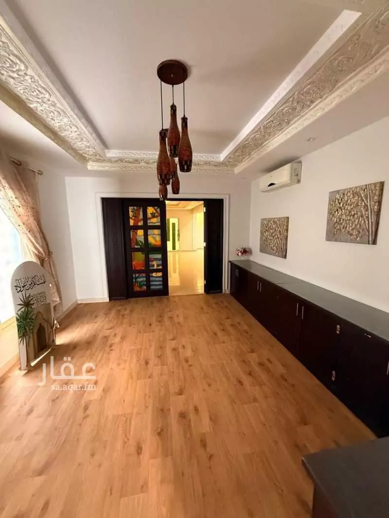 فيلا 9 غرف في الياسمين 5