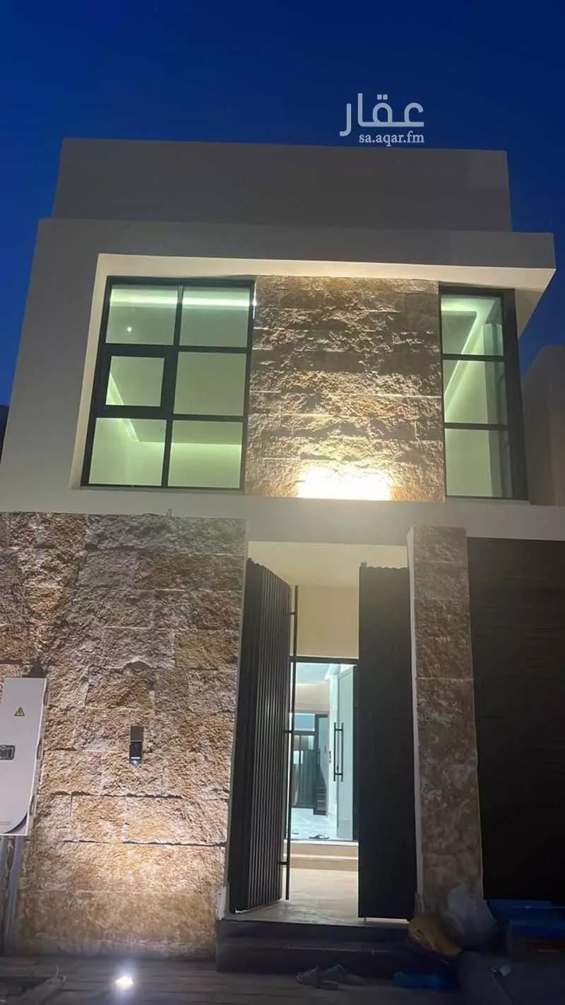 8 bedroom villa in At Tahliyah 2