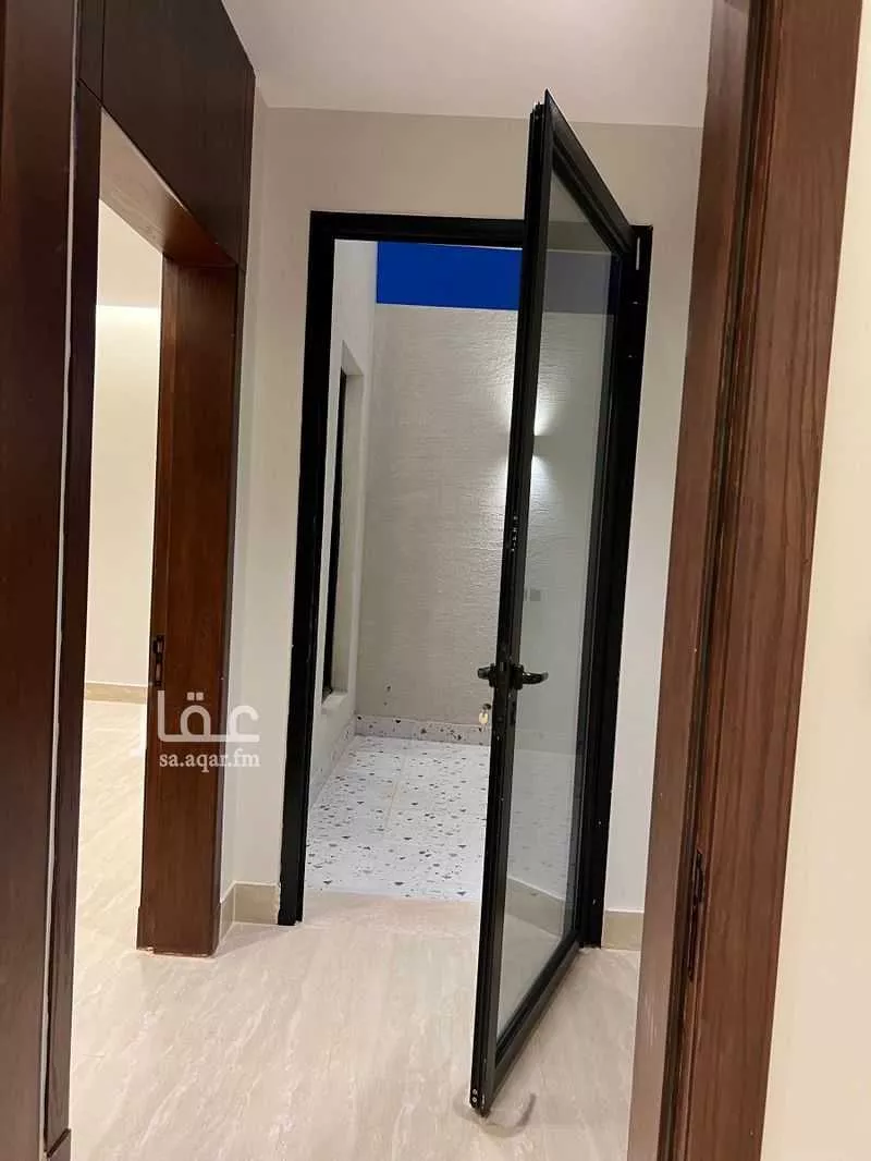 5 bedroom villa in Okaz 2