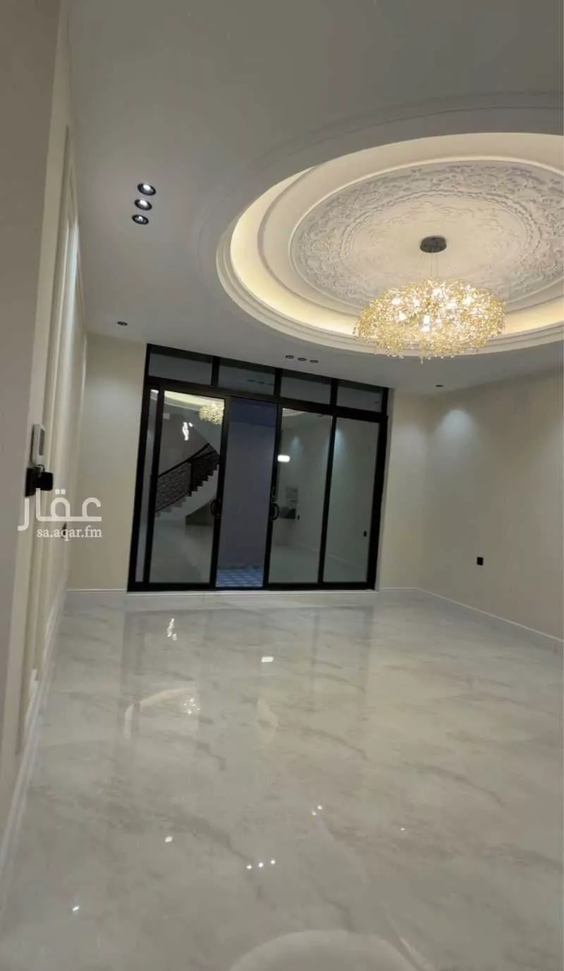 7 bedroom villa in As Sawari 15