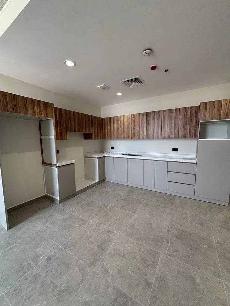 3 bedroom apartment in Al Bandariyah, Eastern Province 8