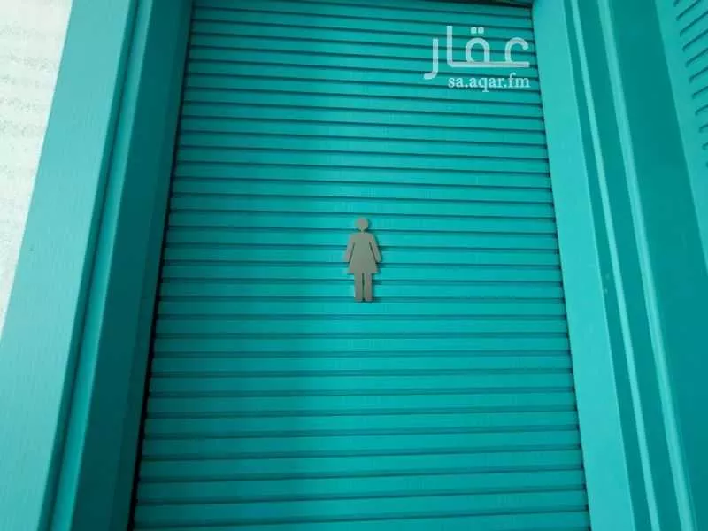 2100 sqm shop in Al Corniche 10