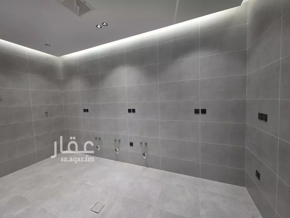 4 bedroom apartment in Al Rawdah 4
