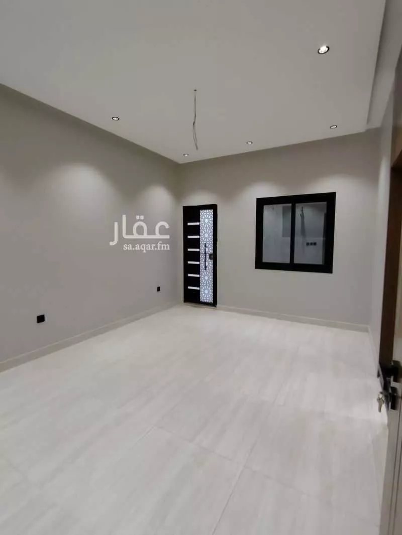 3 bedroom apartment in Al Rawdah 13