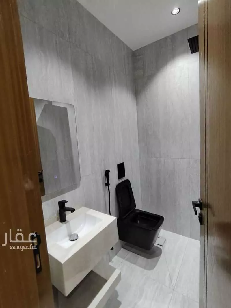 3 bedroom apartment in Al Rawdah 4