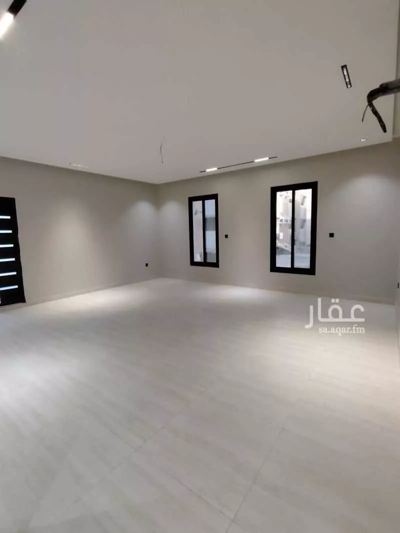 3 bedroom apartment in Al Rawdah 6