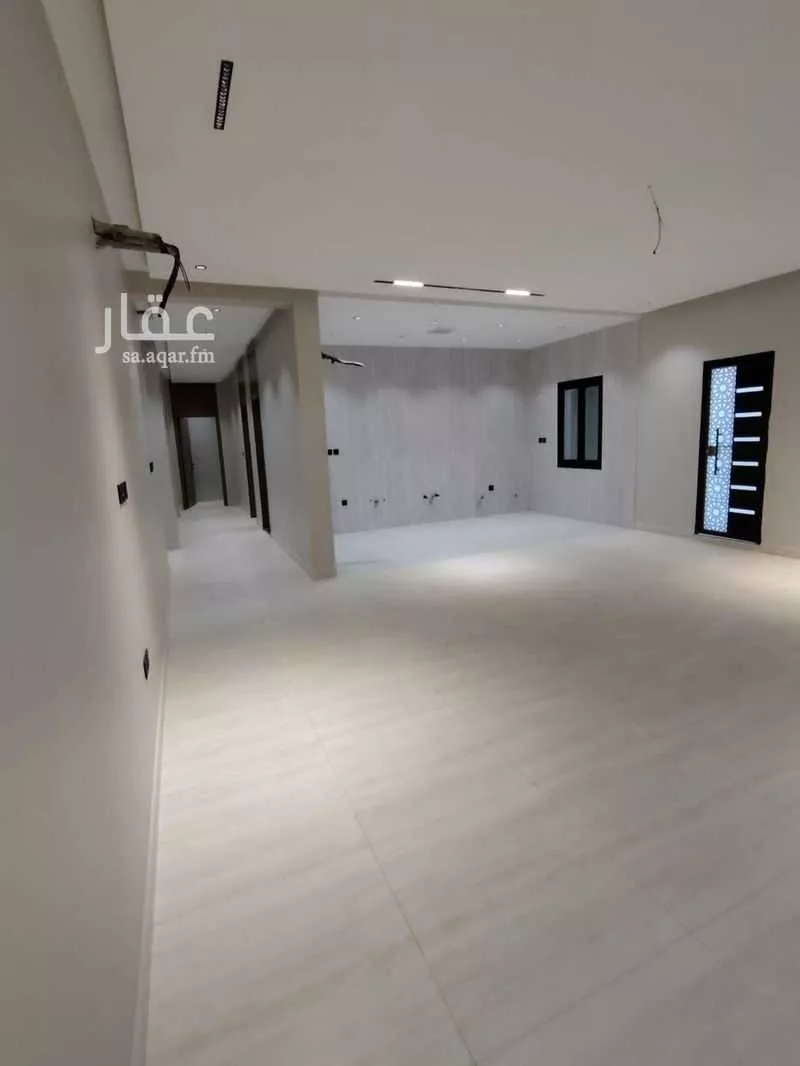 3 bedroom apartment in Al Rawdah 7