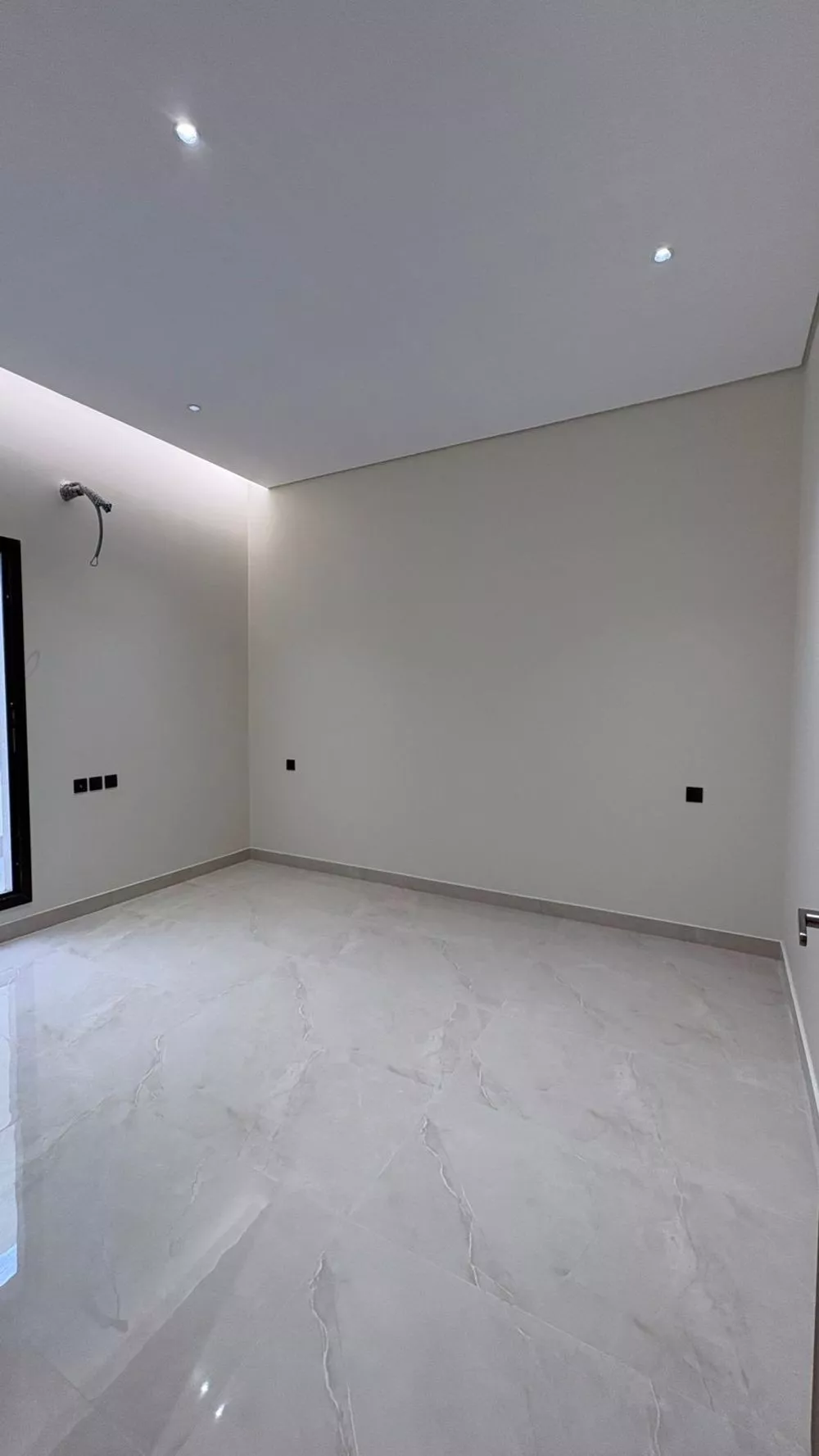 4 bedroom floor in Al Shafiyah 11