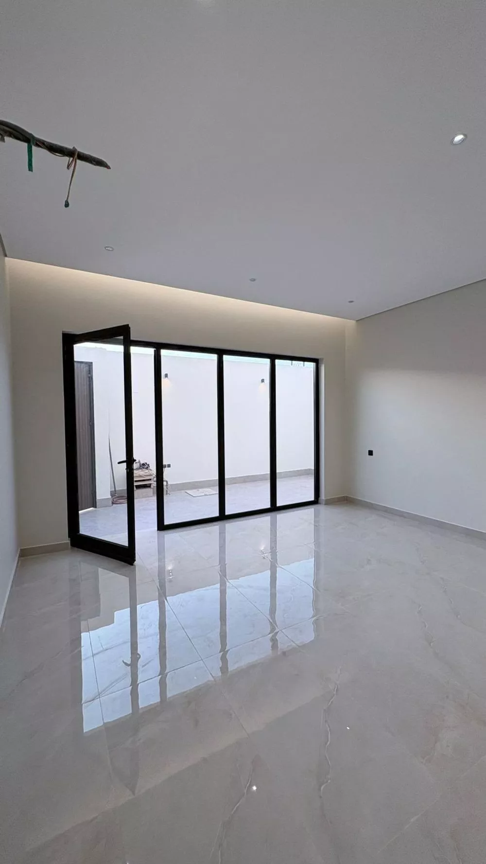 4 bedroom floor in Al Shafiyah 12