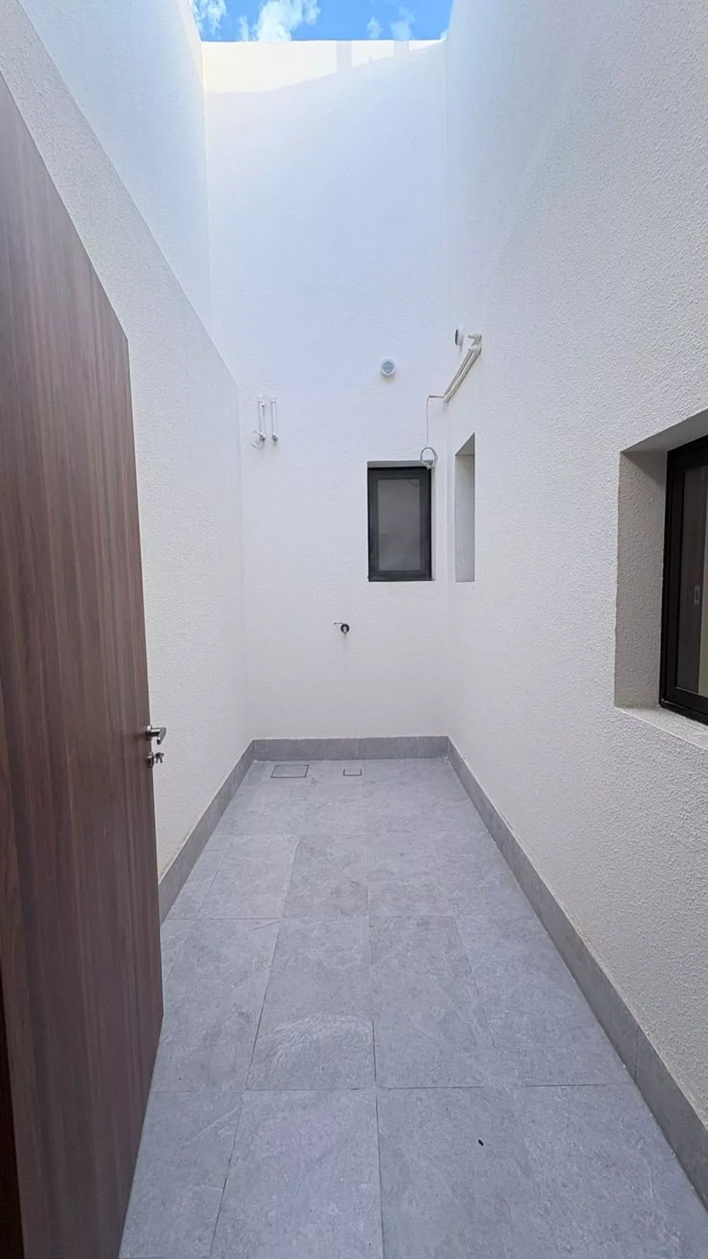 4 bedroom floor in Al Shafiyah 3