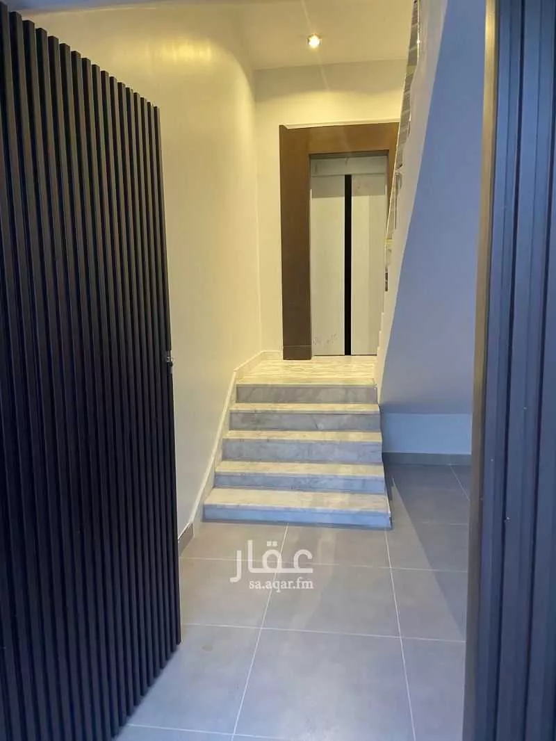 4 bedroom floor in Dhahrat Al Badiah 4