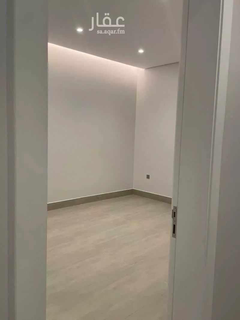 4 bedroom floor in Dhahrat Al Badiah 8