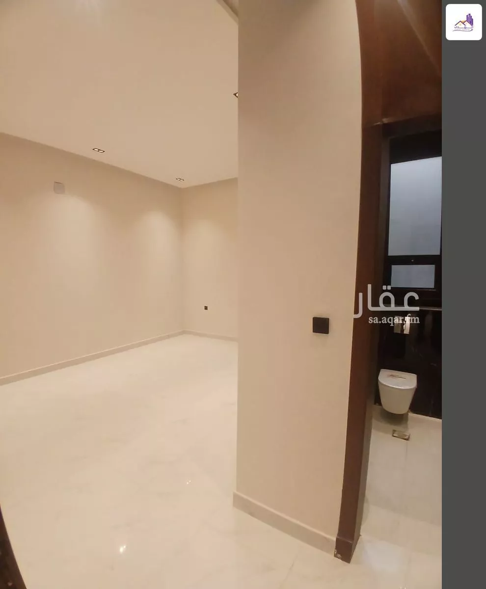 5 bedroom floor in Al Janadriyah 11