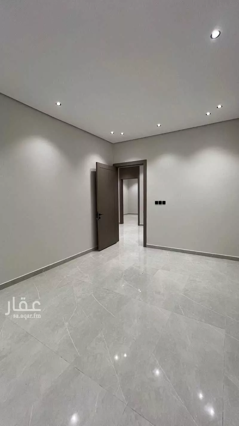 فيلا 8 غرف في ضاحية الملك فهد 15