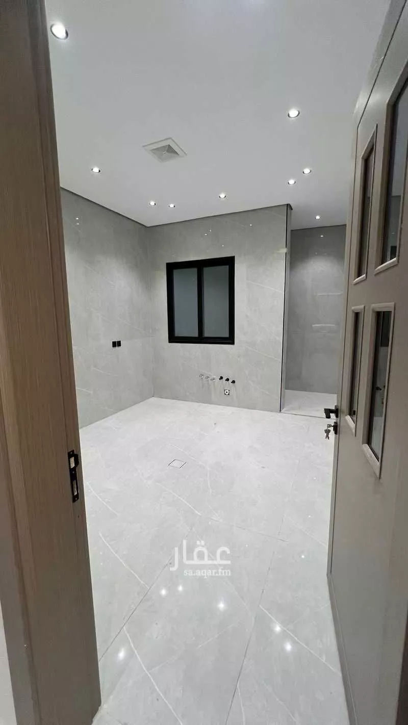 فيلا 8 غرف في ضاحية الملك فهد 18
