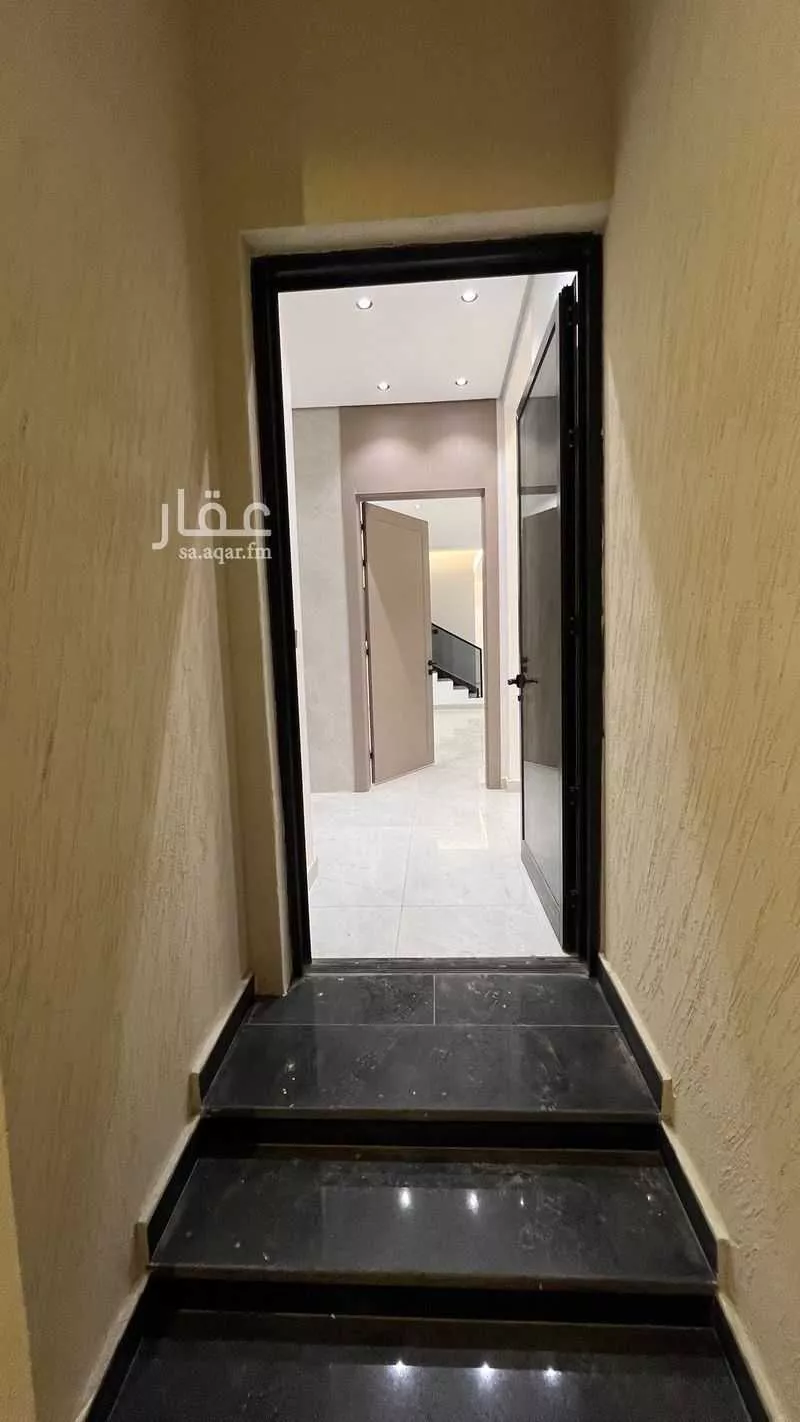 فيلا 8 غرف في ضاحية الملك فهد 26