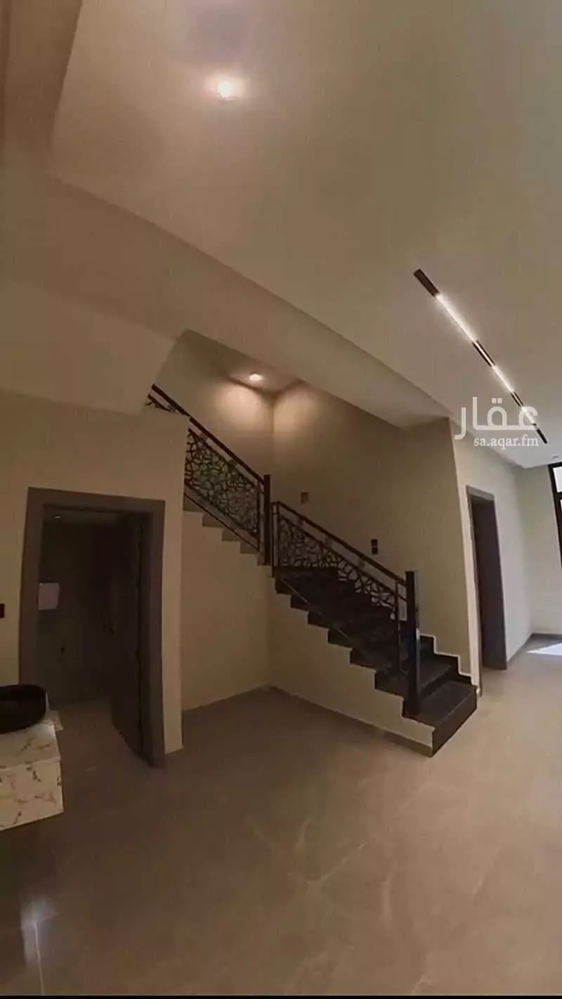 فيلا 5 غرف في ضاحية الملك فهد 2