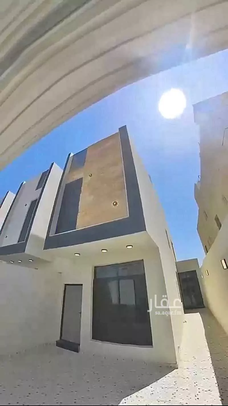 فيلا 5 غرف في ضاحية الملك فهد 5