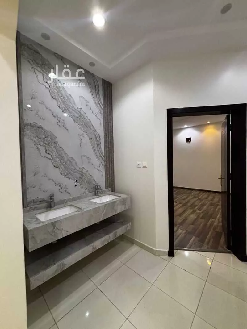 4 bedroom floor in Tuwaiq 6