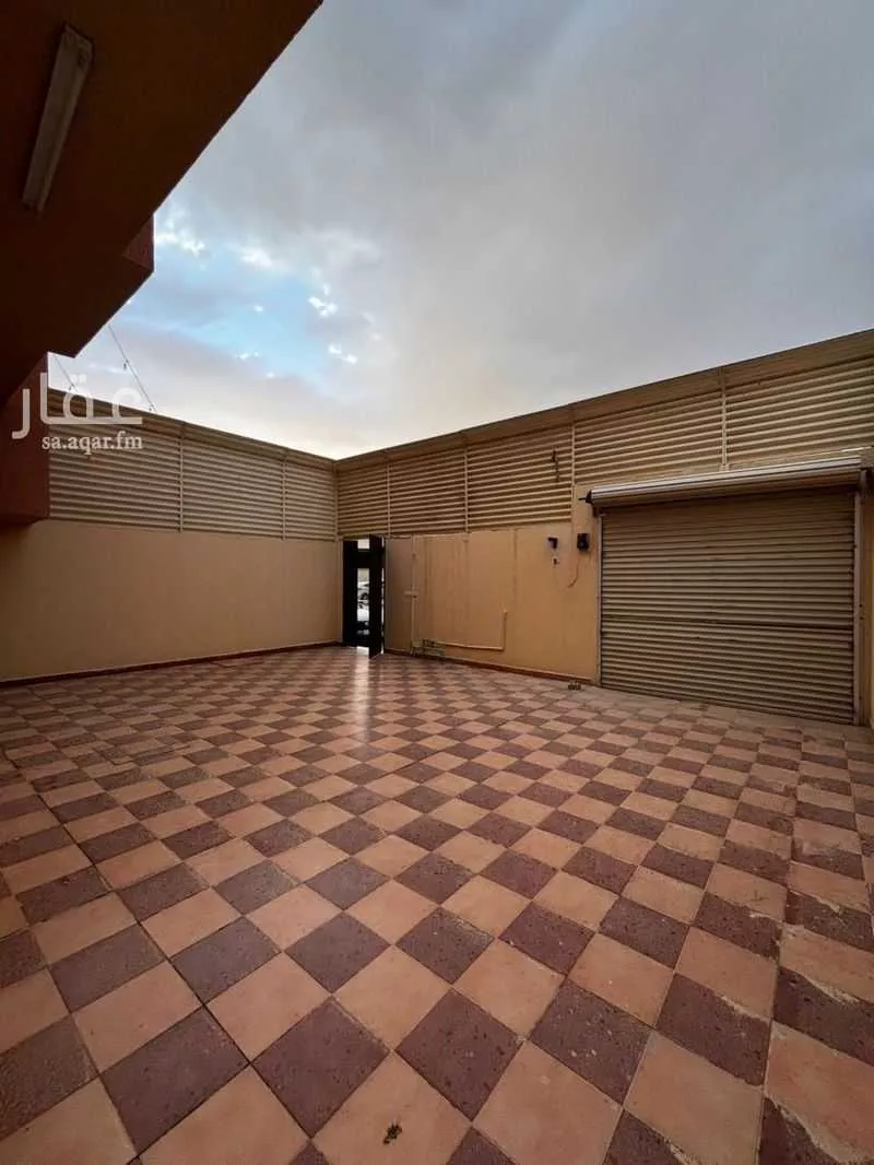 4 bedroom floor in Tuwaiq 9
