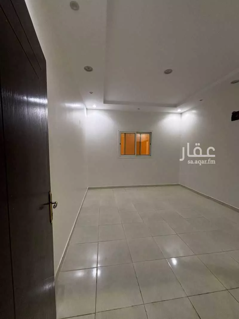 4 bedroom floor in Tuwaiq 10