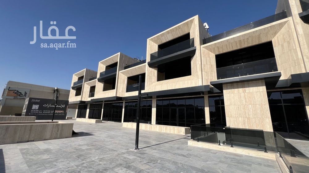 34 bedroom office in Granada, Riyadh 5