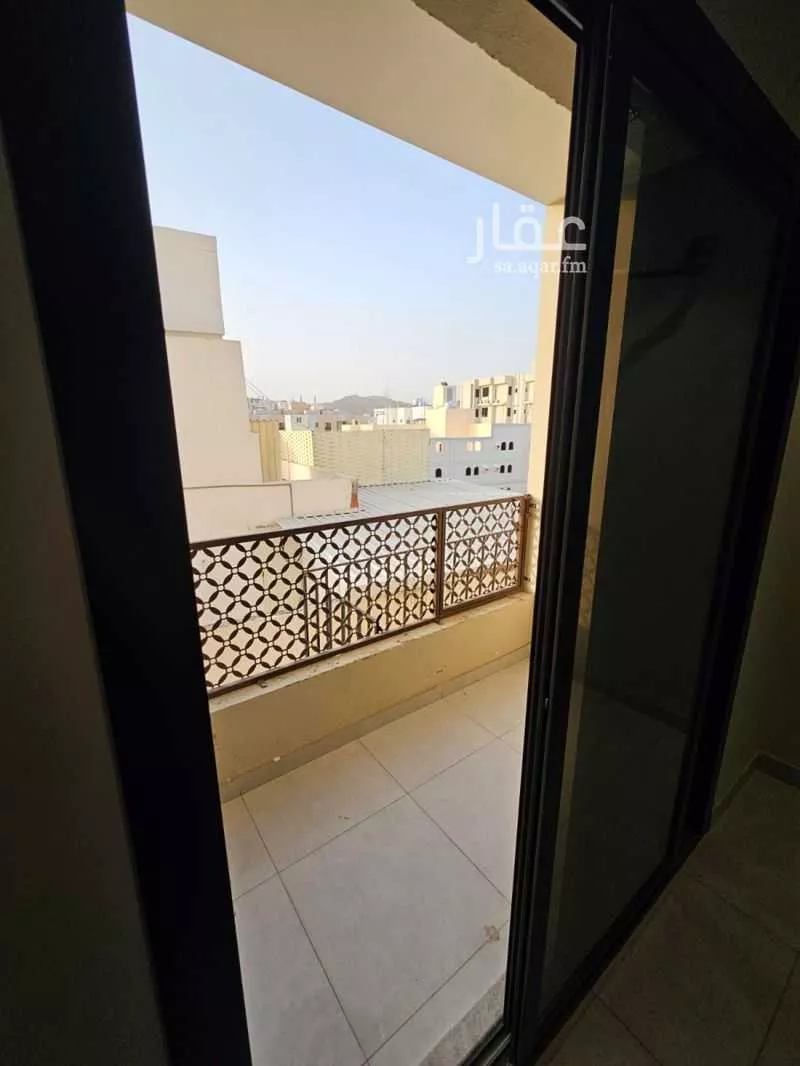 شقة 3 غرف في بطحاء قريش 3