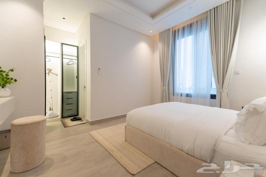 8 bedroom apartment in Al Maseef 11