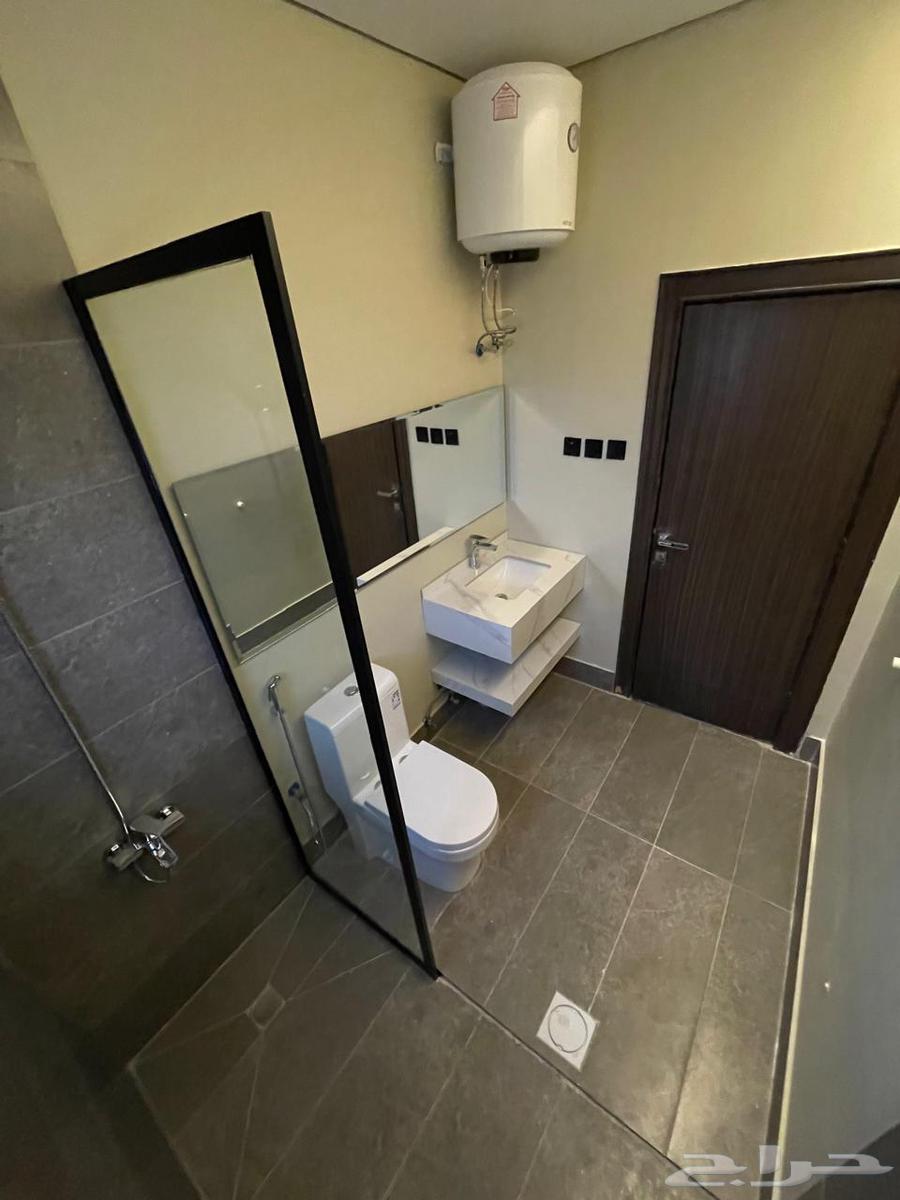 apartment in Al Hamra 4