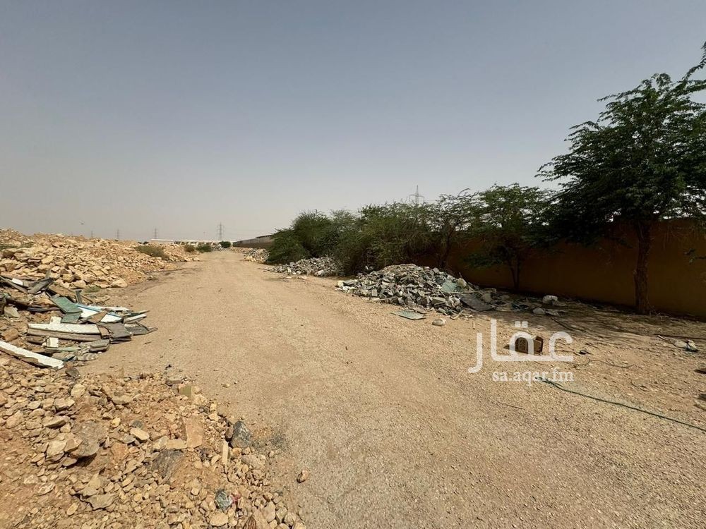 land in Okaz, Riyadh 13