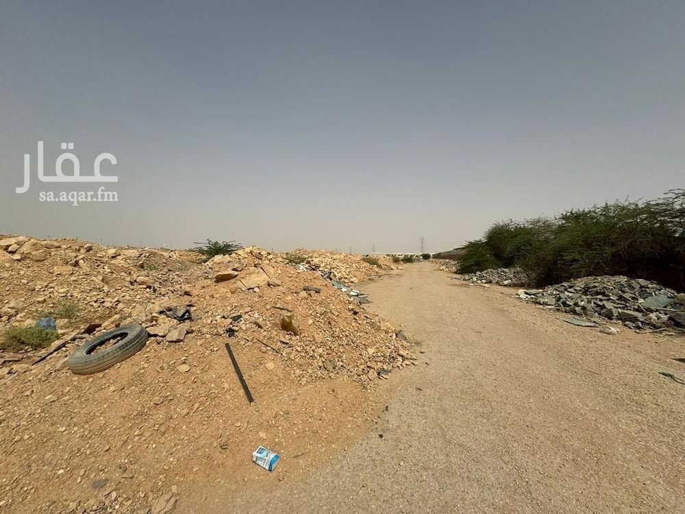 land in Okaz, Riyadh 12