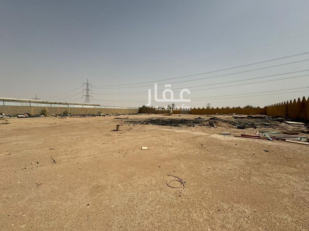 land in Okaz, Riyadh 14