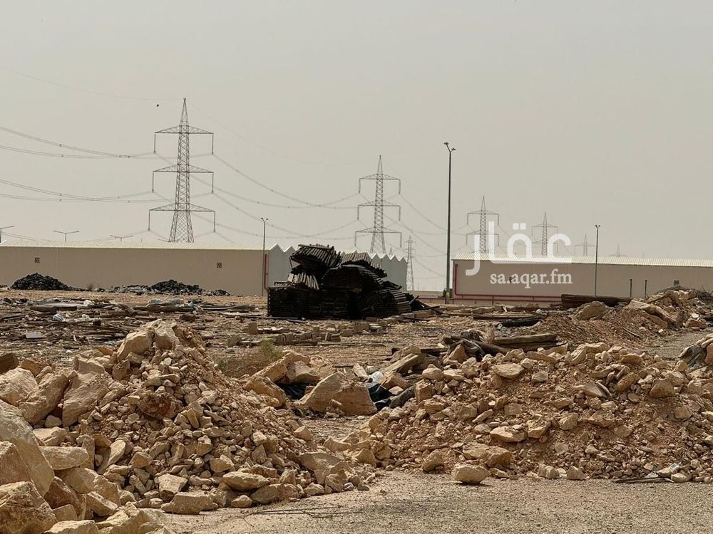 land in Okaz, Riyadh 6