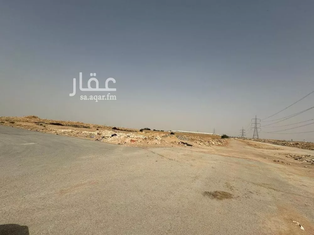 أرض 7700 م² في عكاظ 5