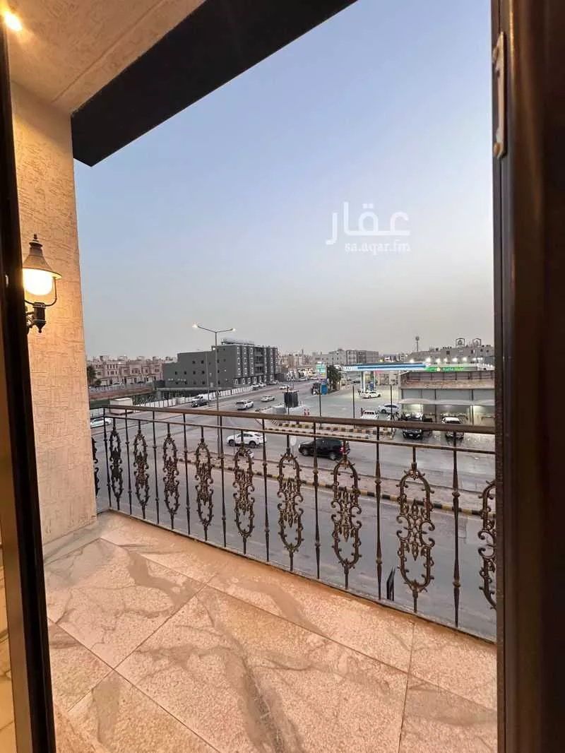 4 bedroom apartment in Al Rimal 19