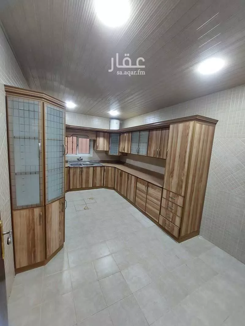 دور 4 غرف في العزيزية 6