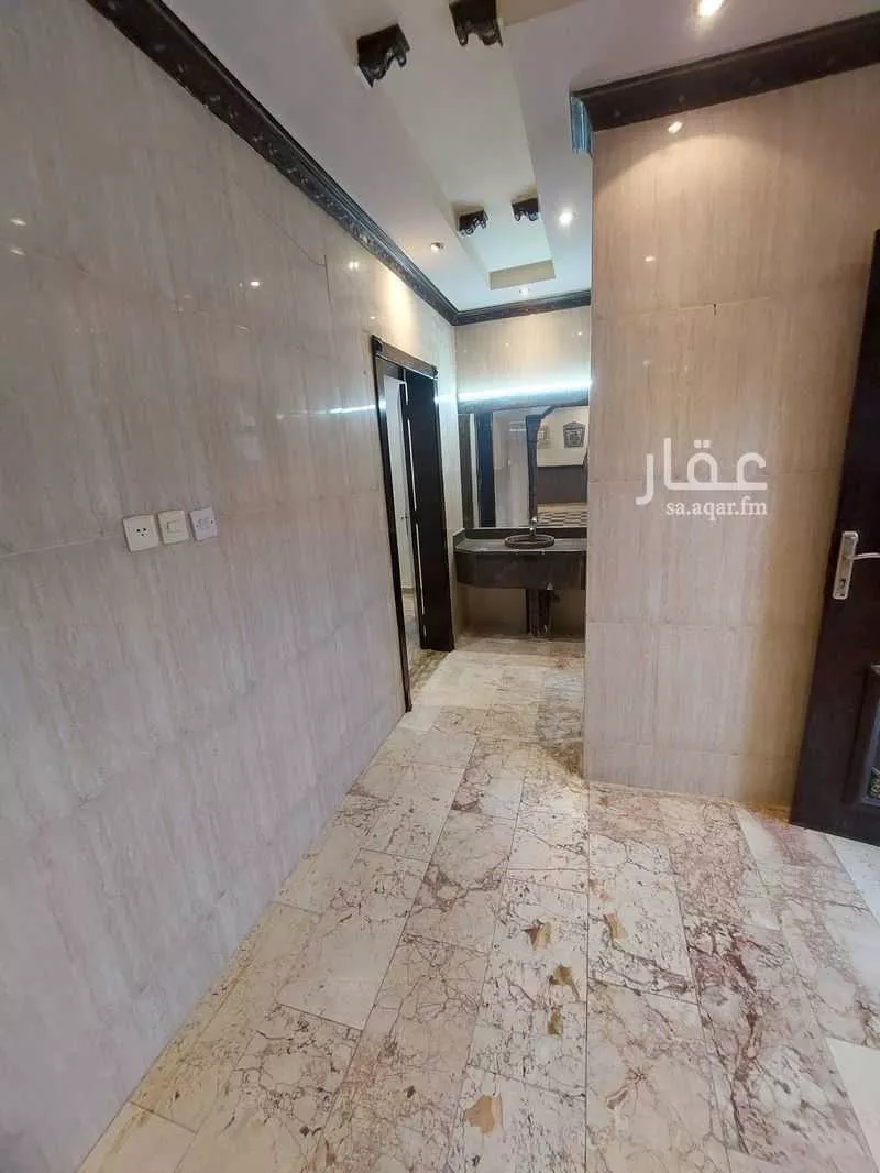 دور 4 غرف في العزيزية 8