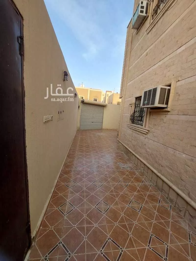 دور 4 غرف في العزيزية 9