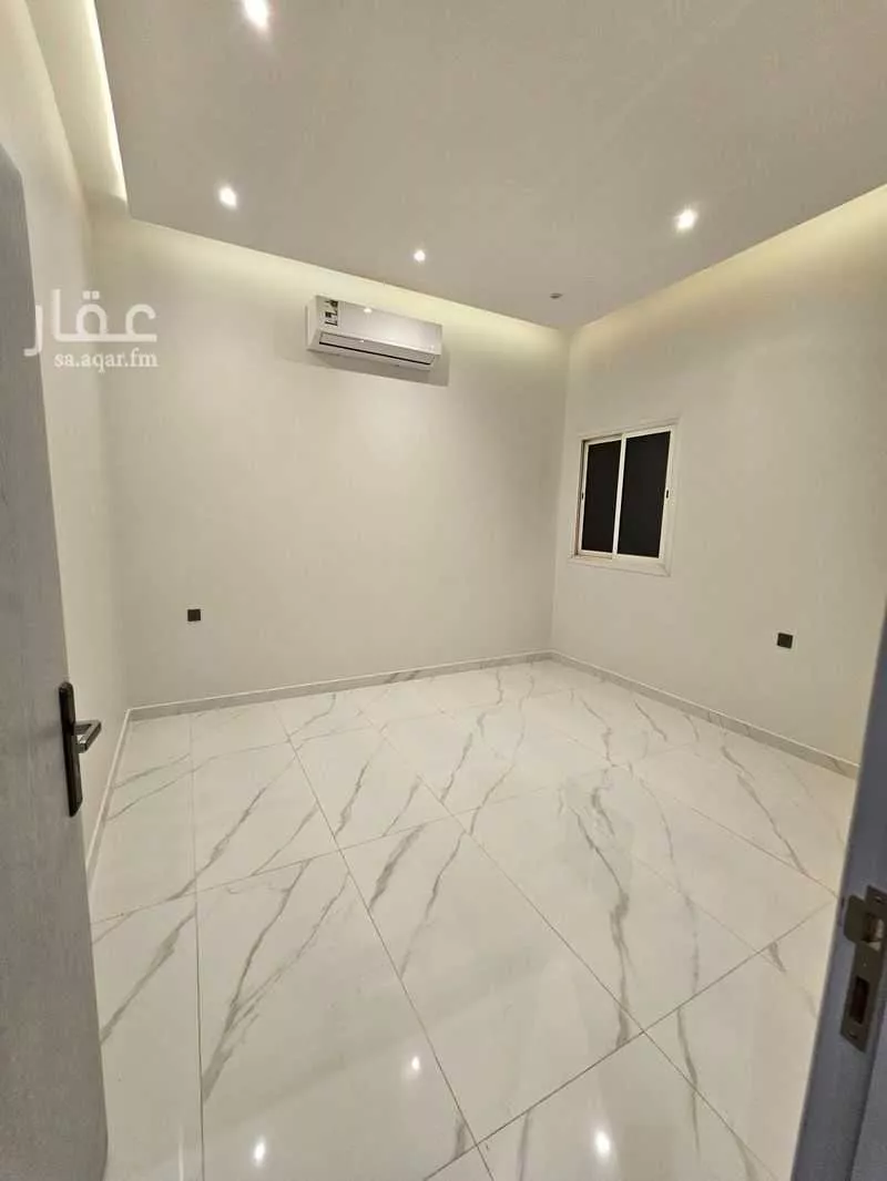 دور 4 غرف في العارض 15