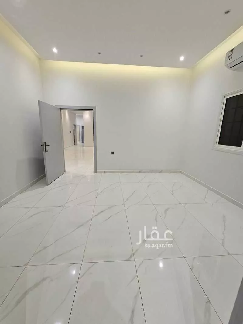 دور 4 غرف في العارض 9
