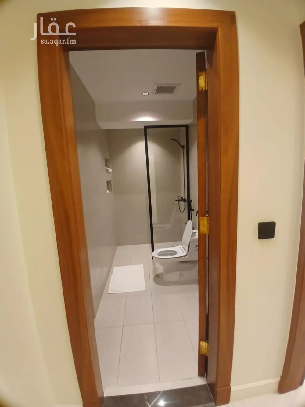 3 bedroom apartment in Al Malqa 8