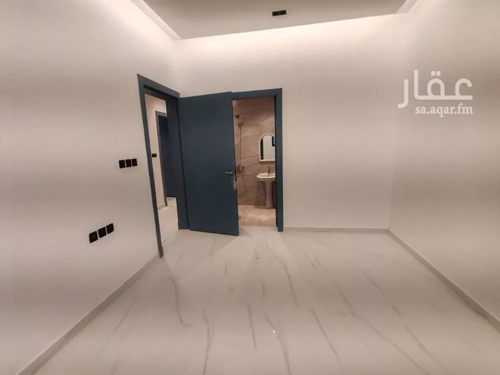 5 bedroom villa in Okaz 5