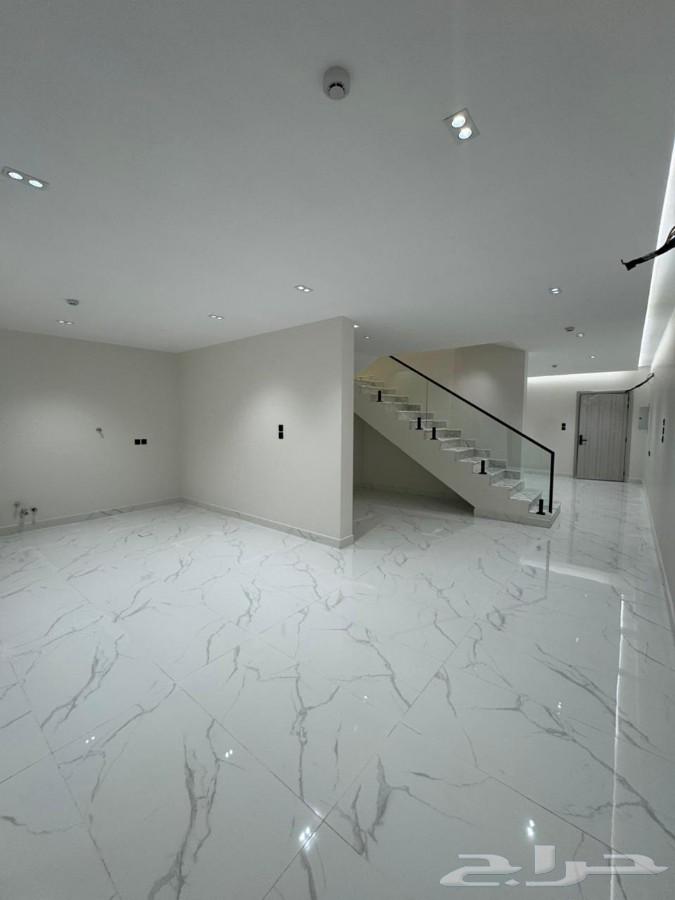 3 bedroom apartment in Al Rimal 7