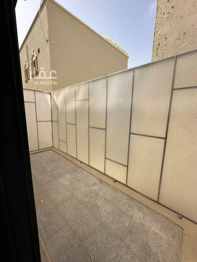 دور 3 غرف في العليا 8